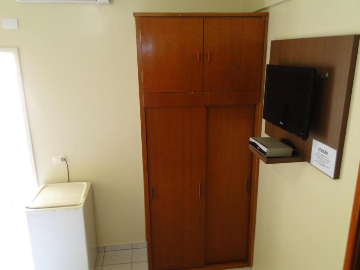 OYO Hotel Sampaio Itumbiara Bagian luar foto